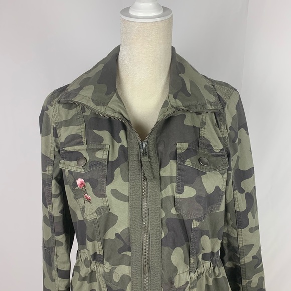 Jade & Ivory Floral Embroidery Camouflage Camo Jacket Women's Size Small - Picture 3 of 8